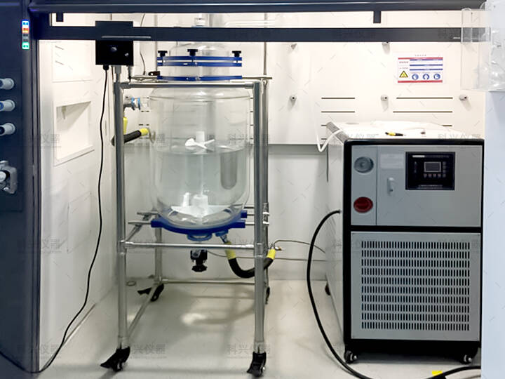 上?？婆d儀器與某公司合作